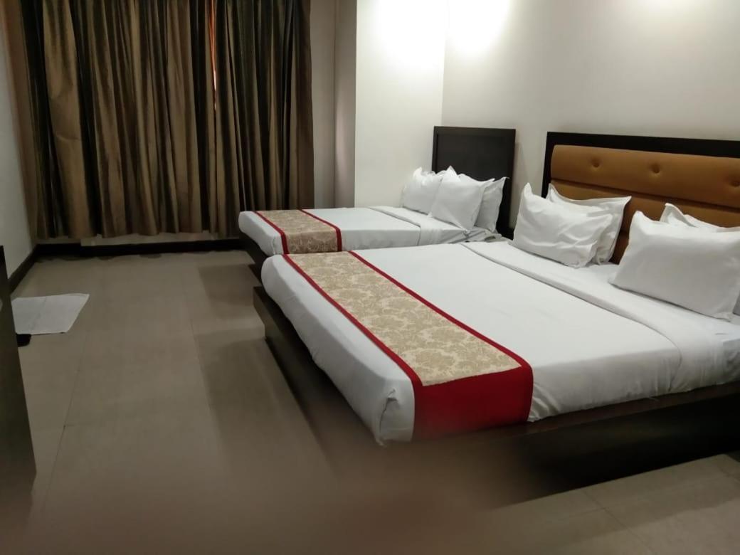 Zenith Hotel - Delhi Airport Neu-Delhi Exterior foto
